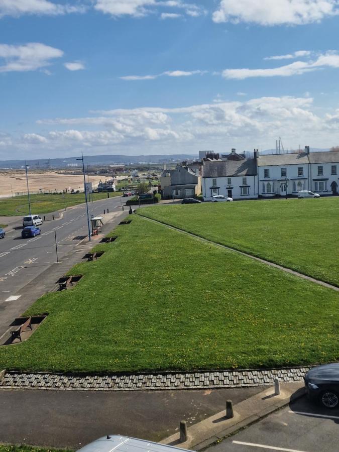 2 The Green, Exceptional Large House, Sea Views Loads Of Bathrooms Seaton Carew Exterior foto